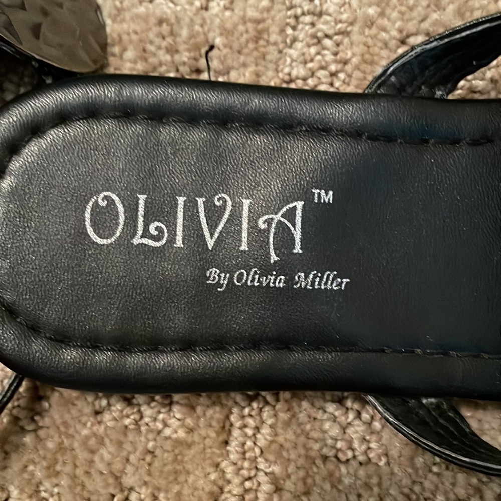 Sandals - Picture 4 of 10